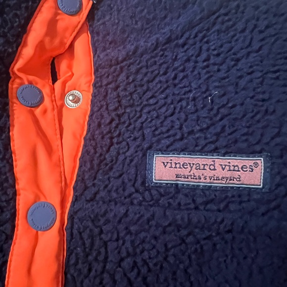 Vineyard Vines Pull Over / Sweatshirt - Picture 5 of 5